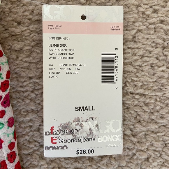 Flower Patterned Top With Ruffled Stitch - Picture 5 of 5